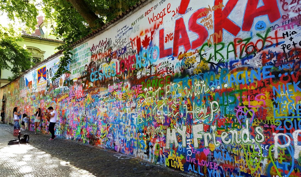 Muro de Lennon, Praga